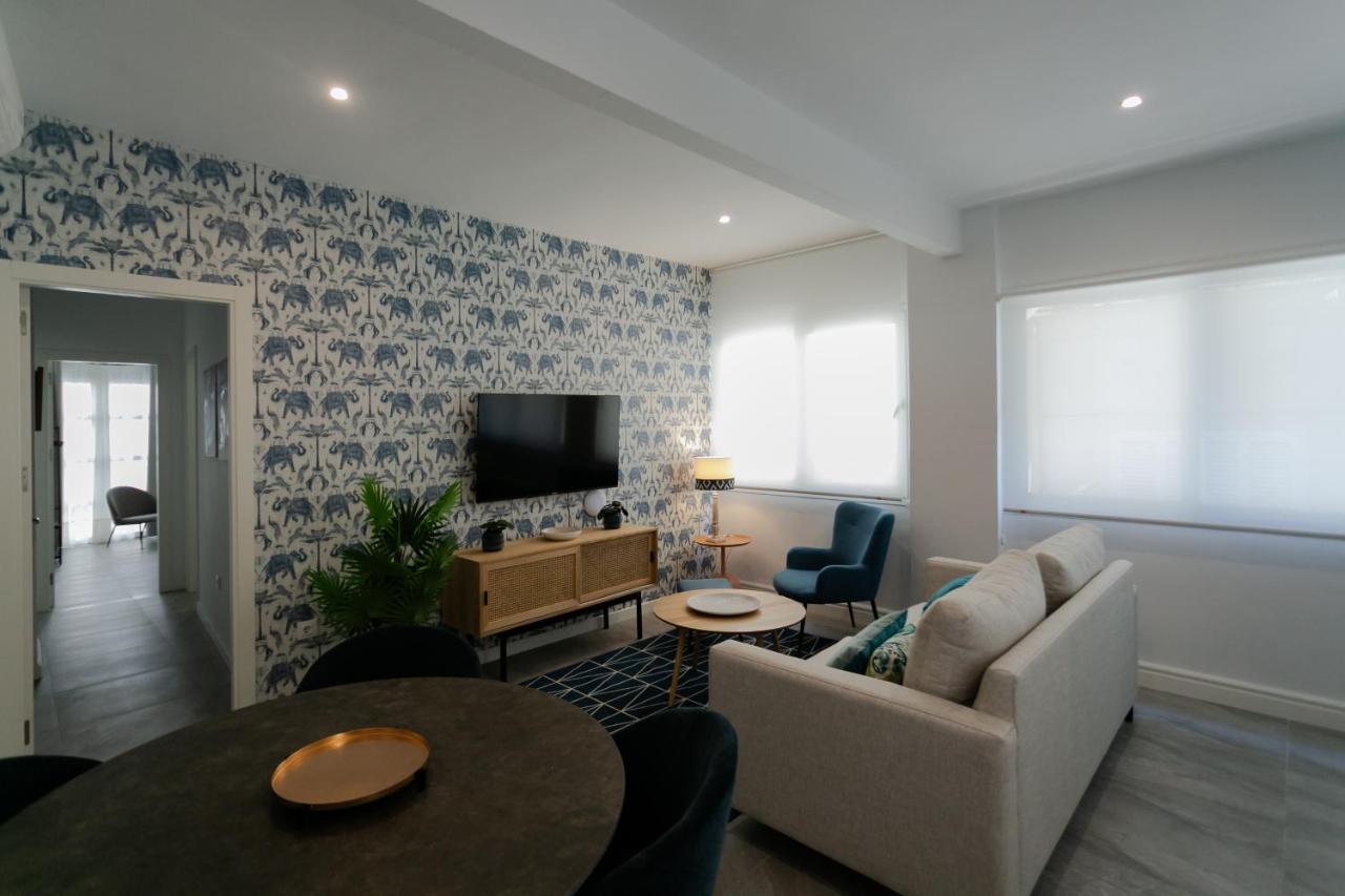 Lujoso Apartamento Con Piscina Compartida 2 Seville Ngoại thất bức ảnh
